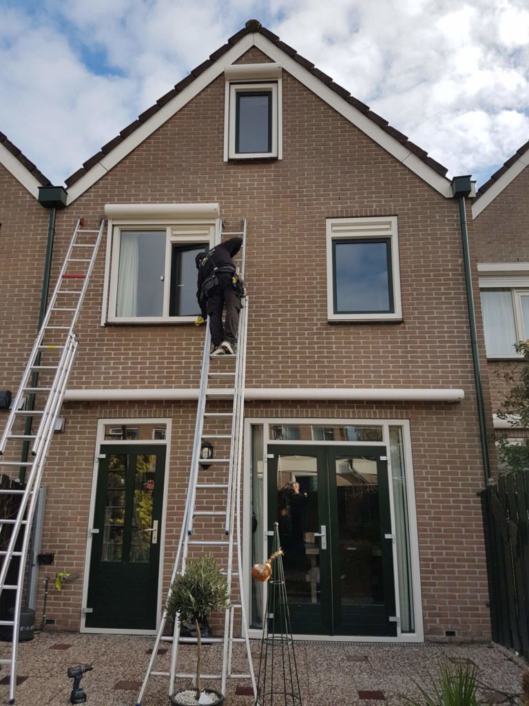 Terrasscherm en rolluiken